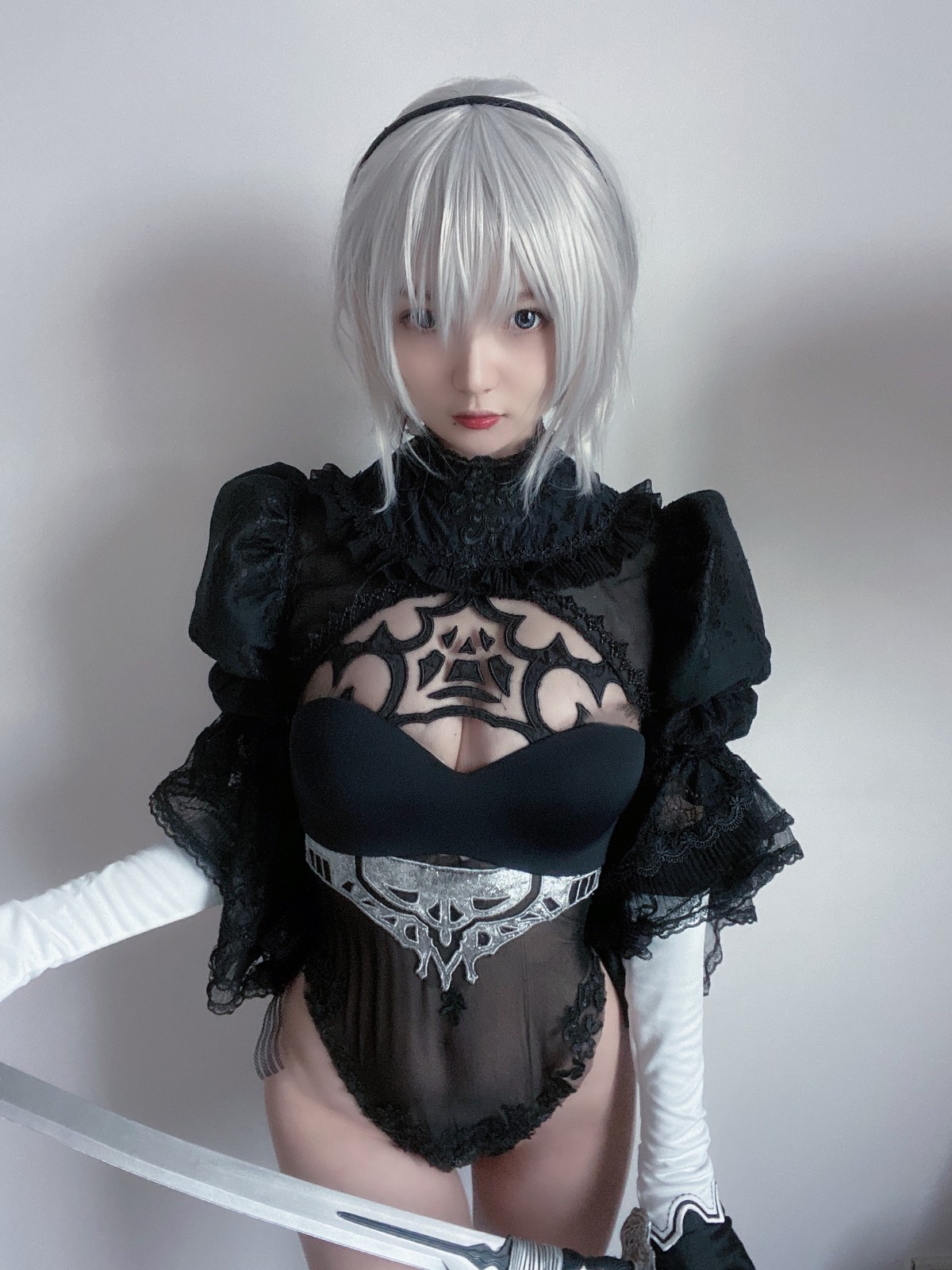 xgyw.top_网络美女51酱2B黑婚纱主题性感婚纱配黑色情趣内衣蕾丝袜秀翘臀美腿诱惑写真53P