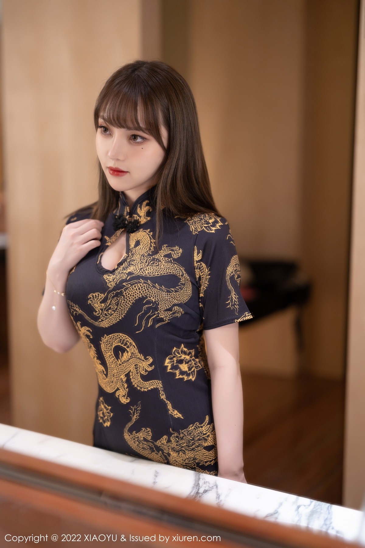 xgyw.top_[XiaoYu画语界]Vol.707_模特豆瓣酱性感深色旗袍配原色丝袜秀丰满身材撩人诱惑写真60P