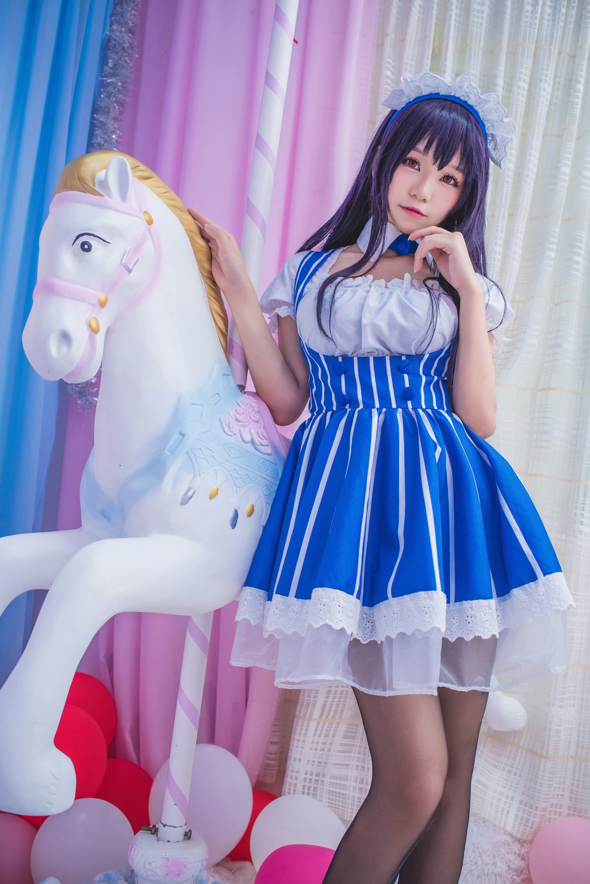 xgyw.top_网红Coser白金Saki三个女仆合集主题性感姐妹花女仆装配黑丝秀美腿诱惑写真21P
