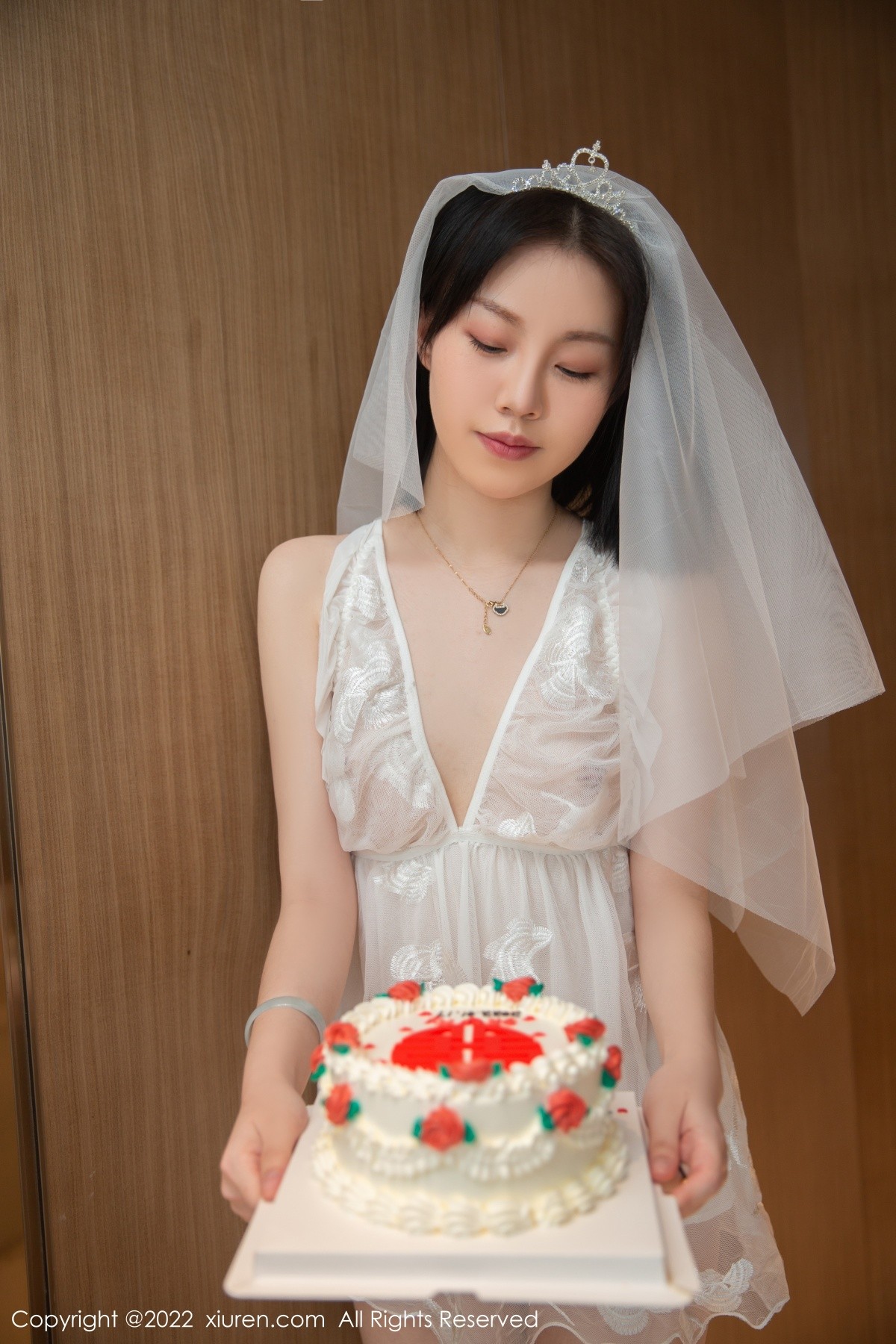 xgyw.top_XiuRen第4530_模特一颗甜蛋黄a结婚纪念日主题薄透服饰秀惹火身材诱惑写真81P