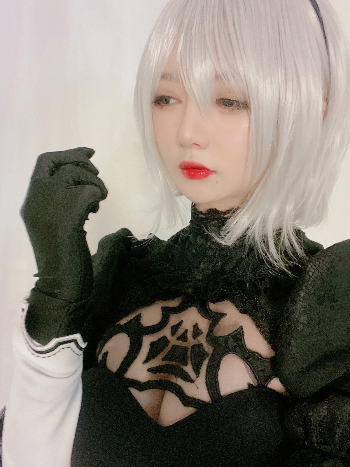xgyw.top_网络美女51酱2B黑婚纱主题性感婚纱配黑色情趣内衣蕾丝袜秀翘臀美腿诱惑写真53P