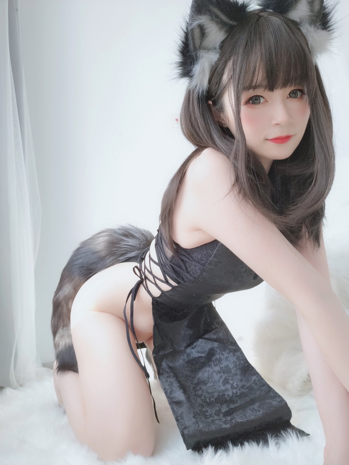 xgyw.top_Coser小姐姐白银81小黑狼主题私房性感黑色高开情趣旗袍露翘臀美腿诱惑写真104P