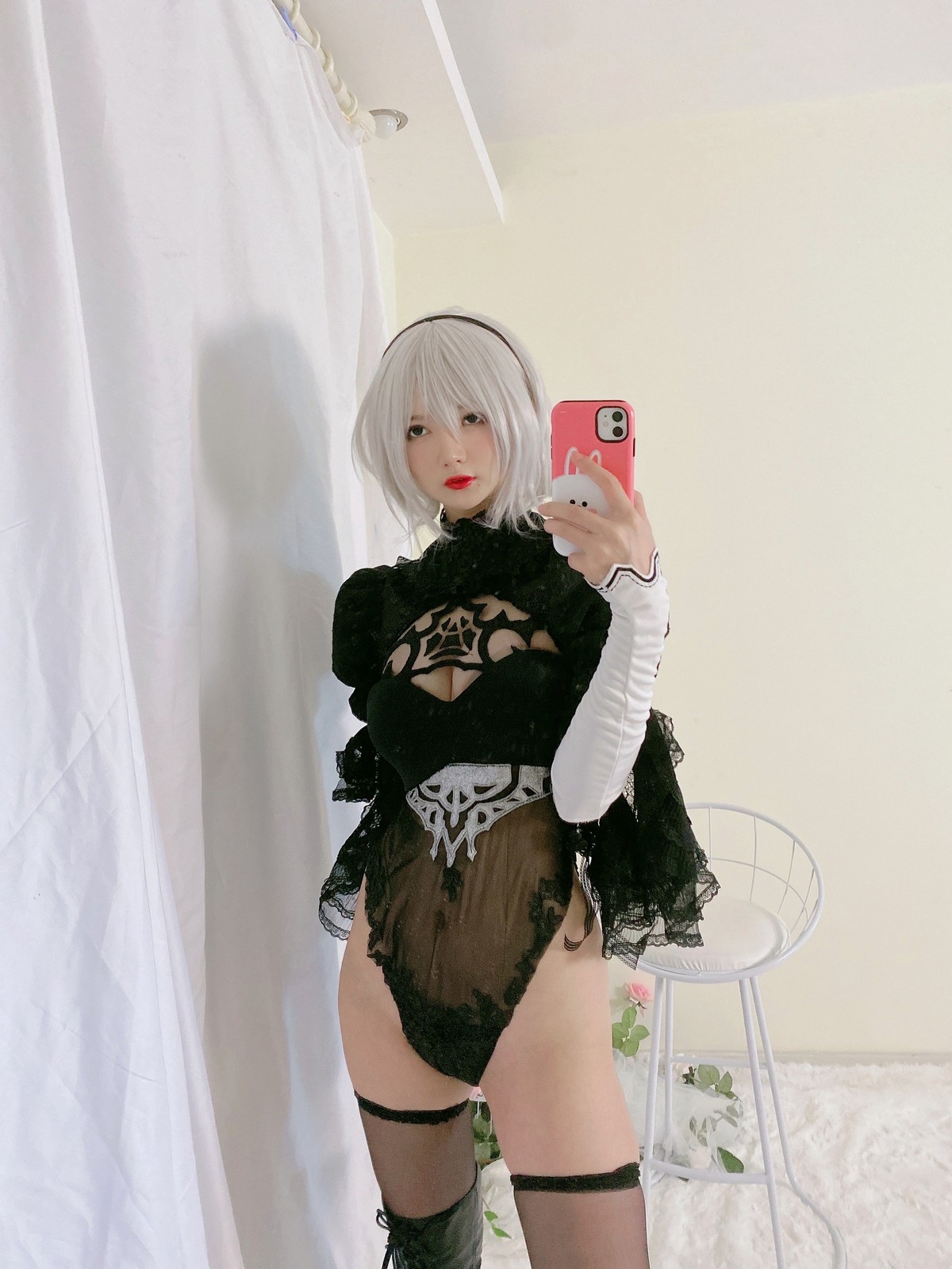 xgyw.top_网络美女51酱2B黑婚纱主题性感婚纱配黑色情趣内衣蕾丝袜秀翘臀美腿诱惑写真53P