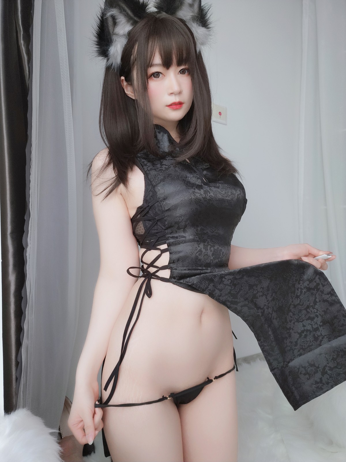 xgyw.top_Coser小姐姐白银81小黑狼主题私房性感黑色高开情趣旗袍露翘臀美腿诱惑写真104P