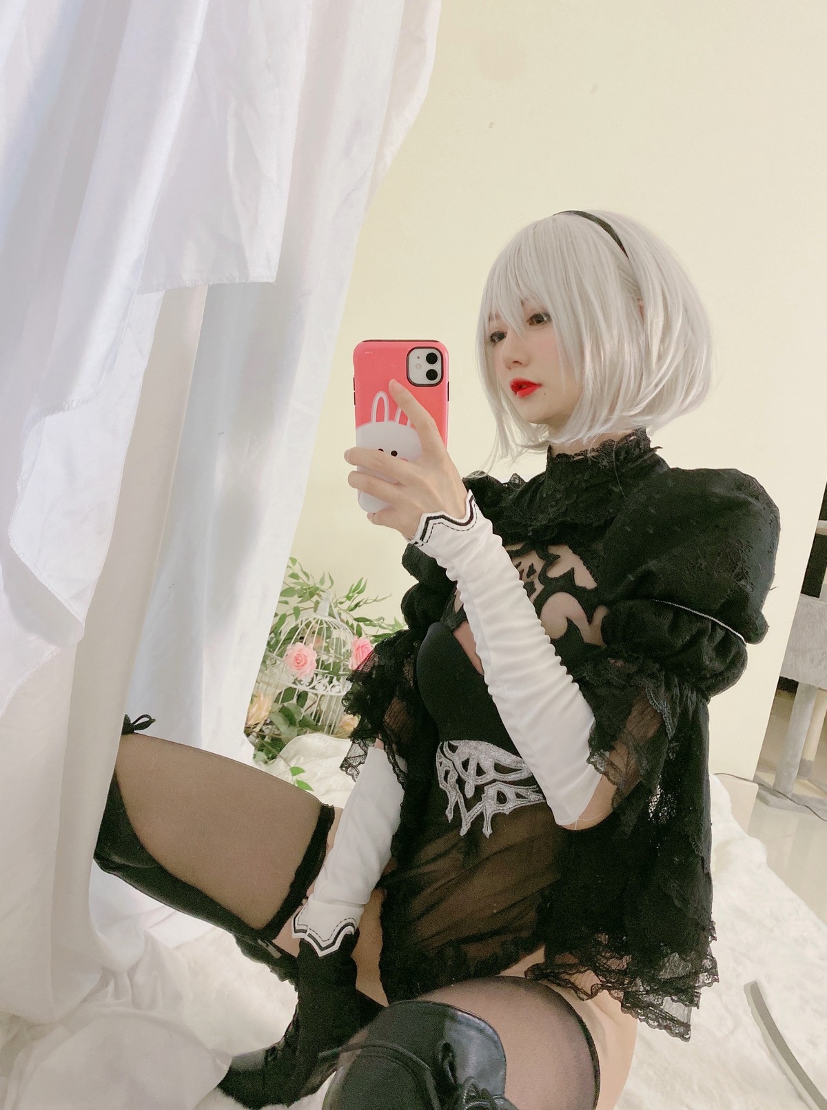 xgyw.top_网络美女51酱2B黑婚纱主题性感婚纱配黑色情趣内衣蕾丝袜秀翘臀美腿诱惑写真53P