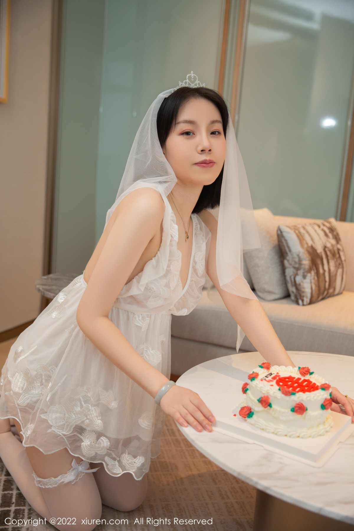 xgyw.top_XiuRen第4530_模特一颗甜蛋黄a结婚纪念日主题薄透服饰秀惹火身材诱惑写真81P