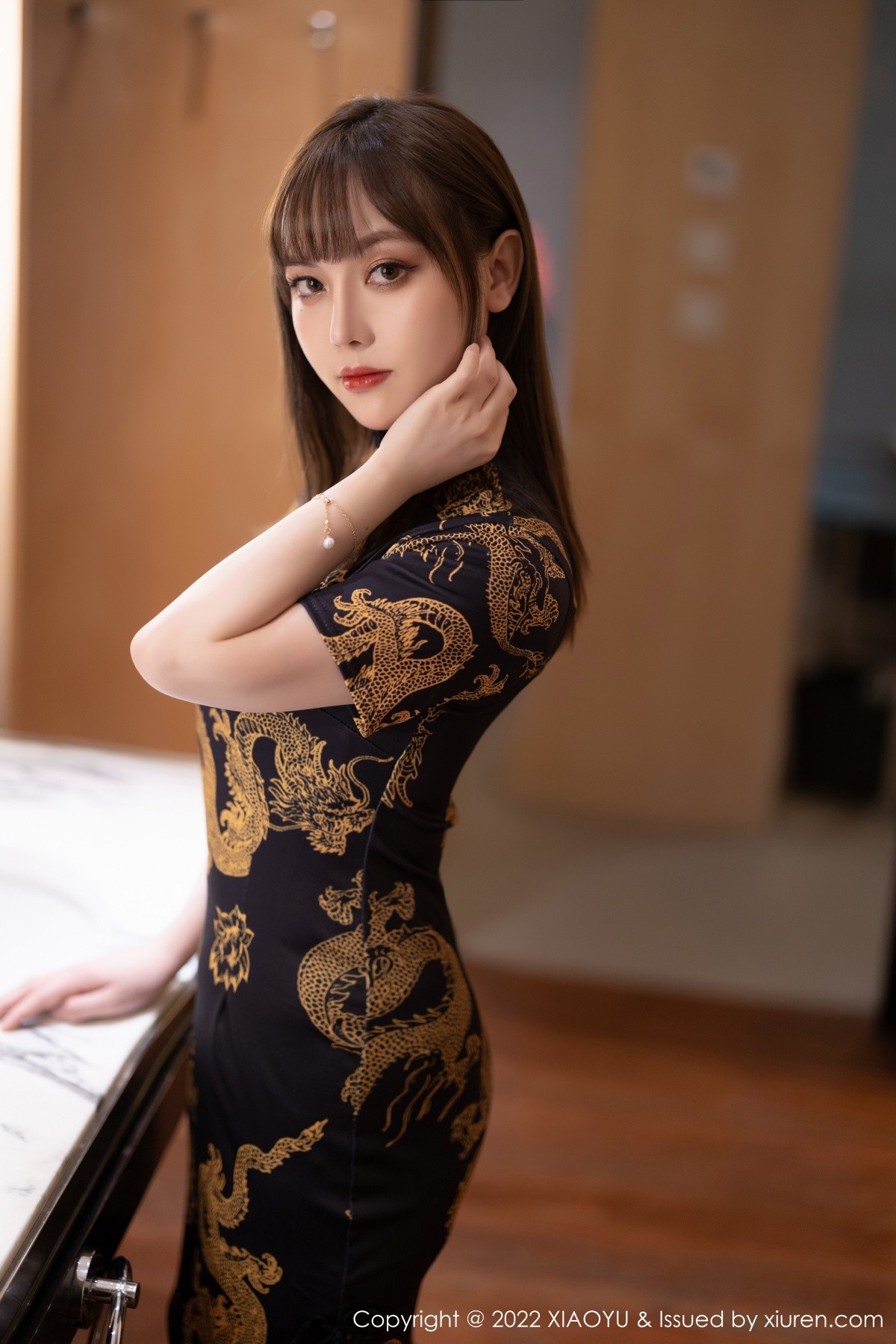 xgyw.top_[XiaoYu画语界]Vol.707_模特豆瓣酱性感深色旗袍配原色丝袜秀丰满身材撩人诱惑写真60P