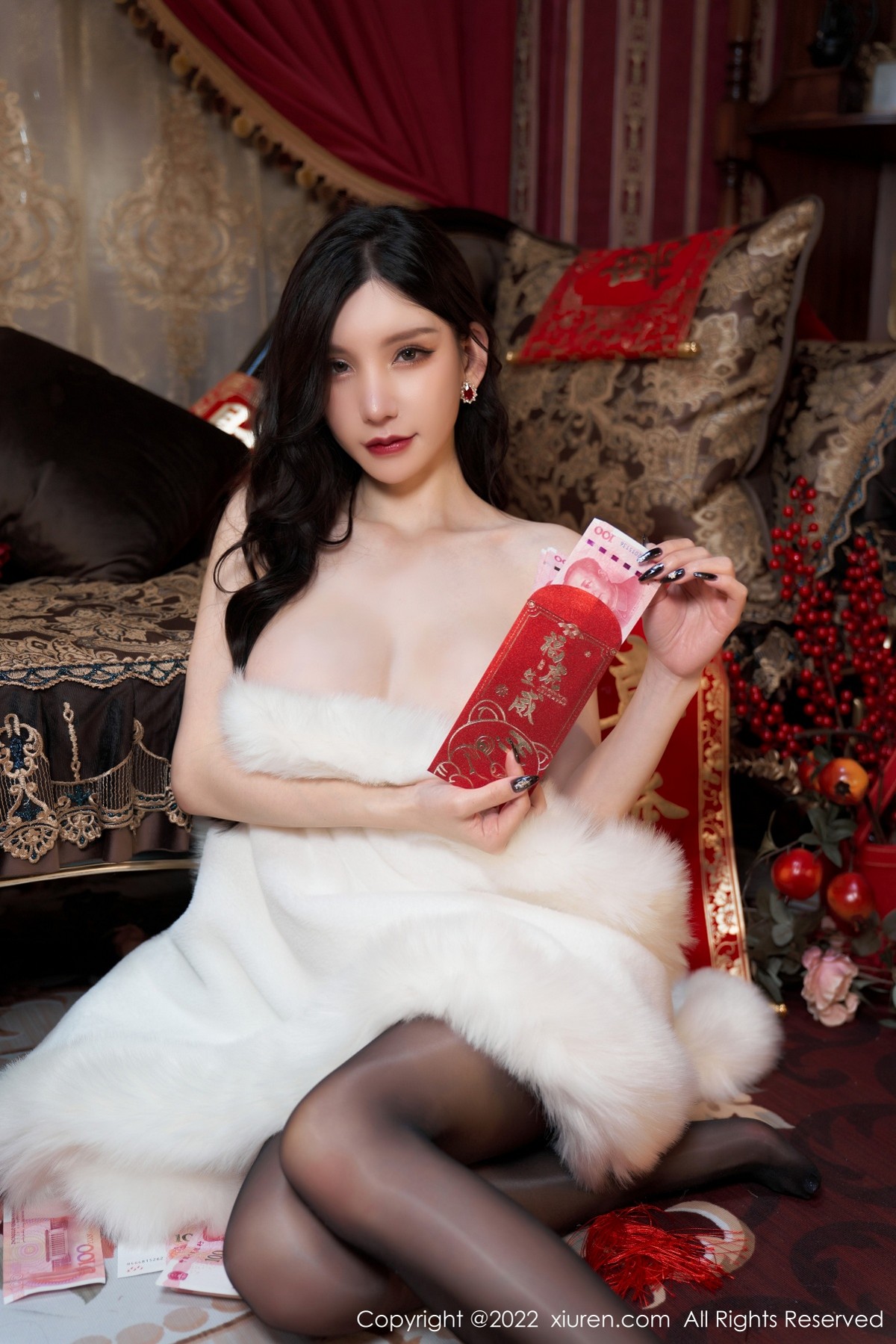 xgyw.top_XiuRen第4545期_女神周于希Sally三亚旅拍新年主题脱红色礼裙露无内黑丝诱惑写真83P