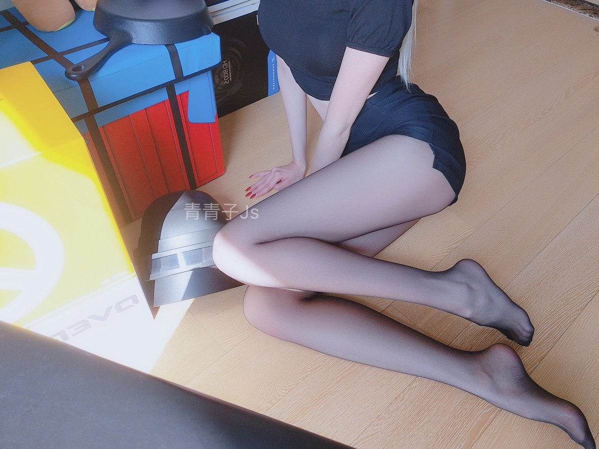 xgyw.top_Coser小姐姐青青子日常合集(一)主题性感私房及日常生活多套服饰秀完美身材写真230P
