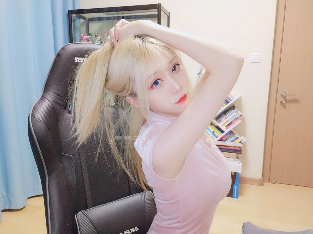 xgyw.top_Coser小姐姐青青子日常合集(一)主题性感私房及日常生活多套服饰秀完美身材写真230P