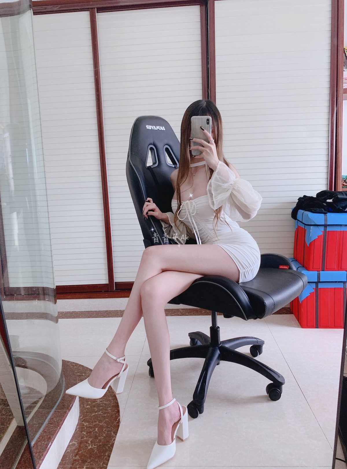 xgyw.top_Coser小姐姐青青子日常合集(一)主题性感私房及日常生活多套服饰秀完美身材写真230P