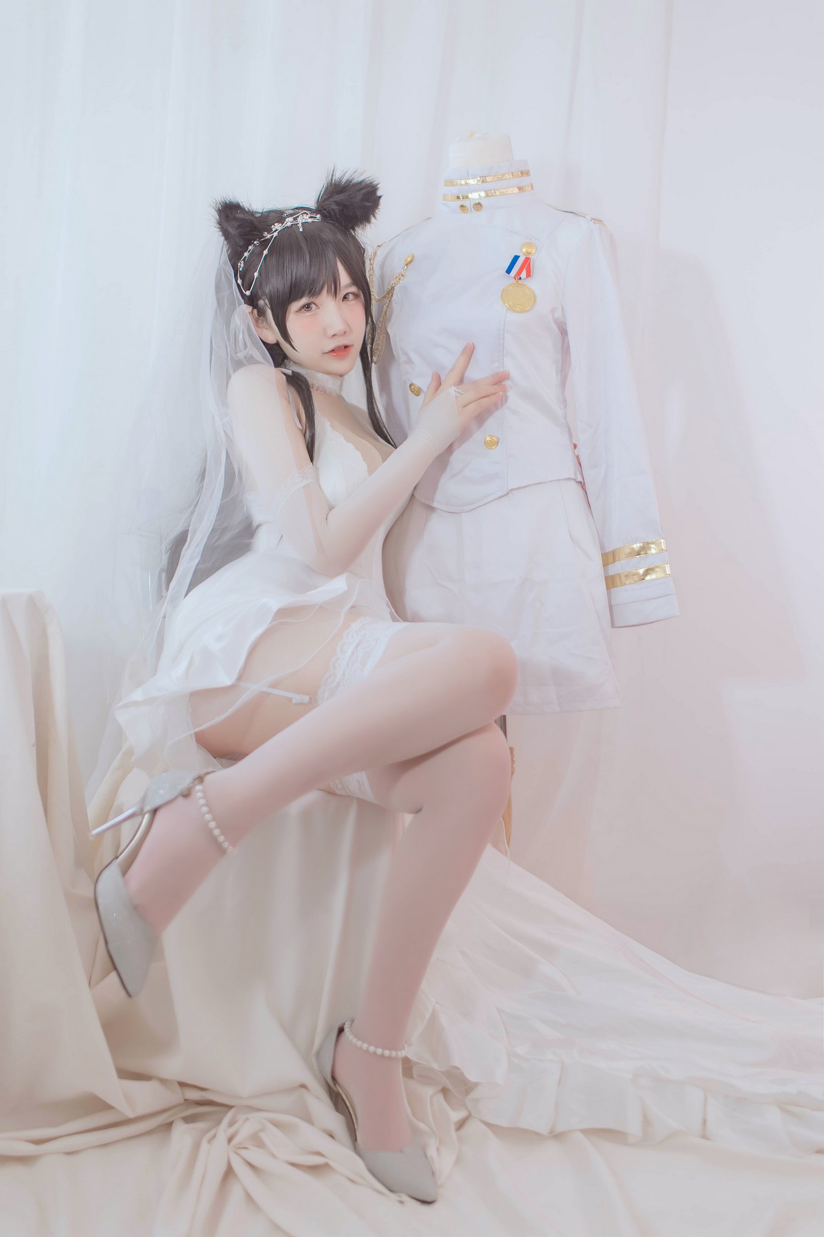 xgyw.top_B站主播阿半今天很开心爱宕婚纱主题性感白色婚纱配蕾丝吊袜秀丰满身材诱惑写真36P