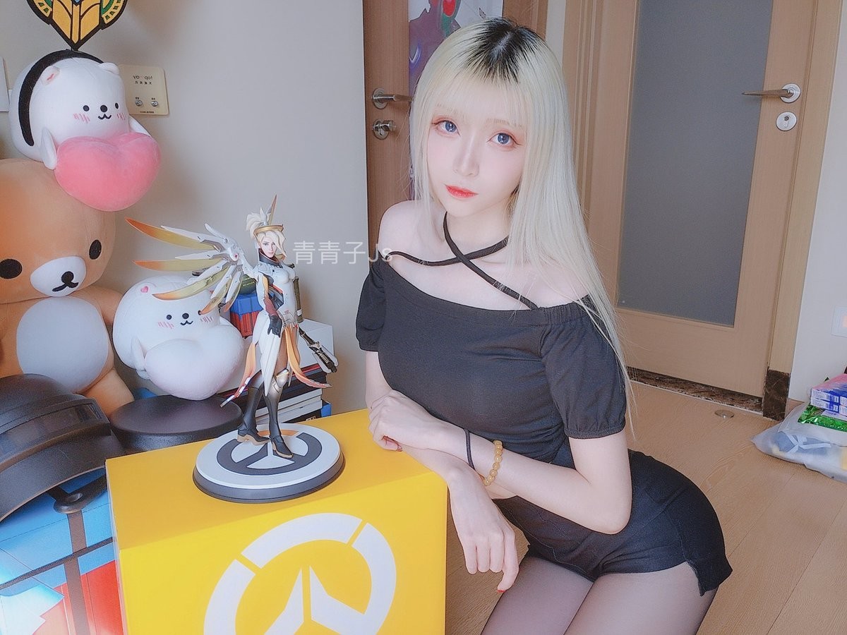 xgyw.top_Coser小姐姐青青子日常合集(一)主题性感私房及日常生活多套服饰秀完美身材写真230P