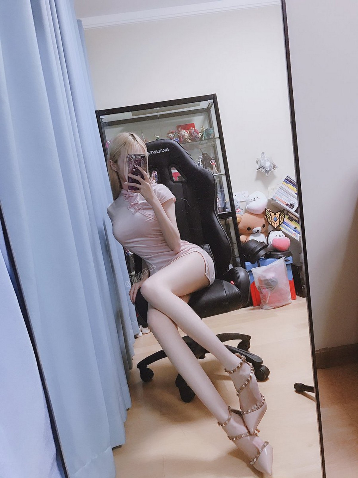 xgyw.top_Coser小姐姐青青子日常合集(一)主题性感私房及日常生活多套服饰秀完美身材写真230P