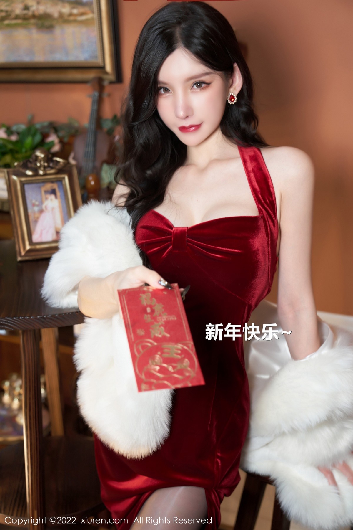 xgyw.top_XiuRen第4545期_女神周于希Sally三亚旅拍新年主题脱红色礼裙露无内黑丝诱惑写真83P