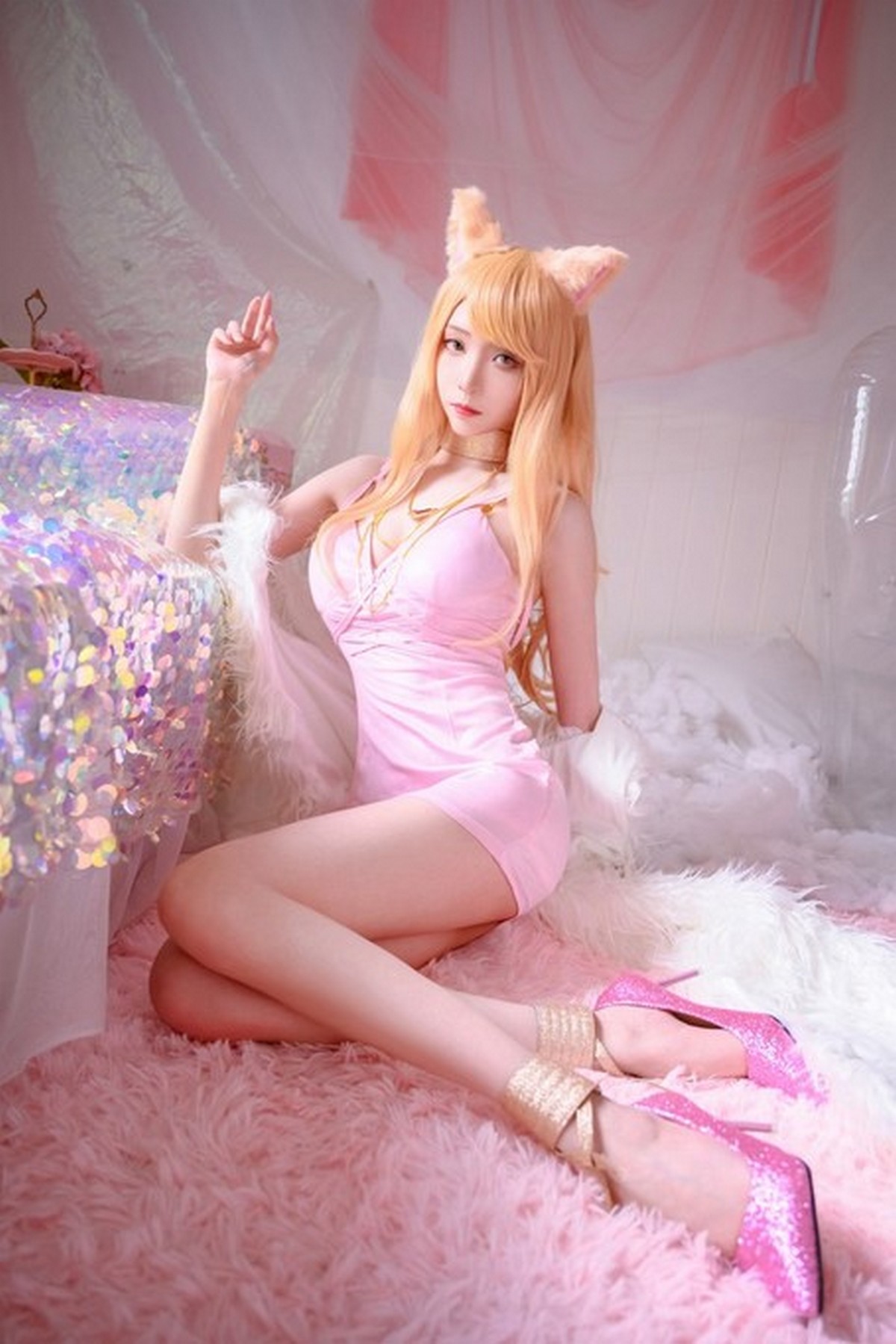 xgyw.top_Coser小姐姐青青子日常合集(一)主题性感私房及日常生活多套服饰秀完美身材写真230P