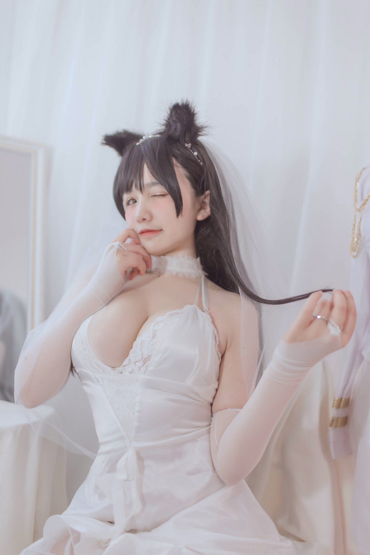 xgyw.top_B站主播阿半今天很开心爱宕婚纱主题性感白色婚纱配蕾丝吊袜秀丰满身材诱惑写真36P