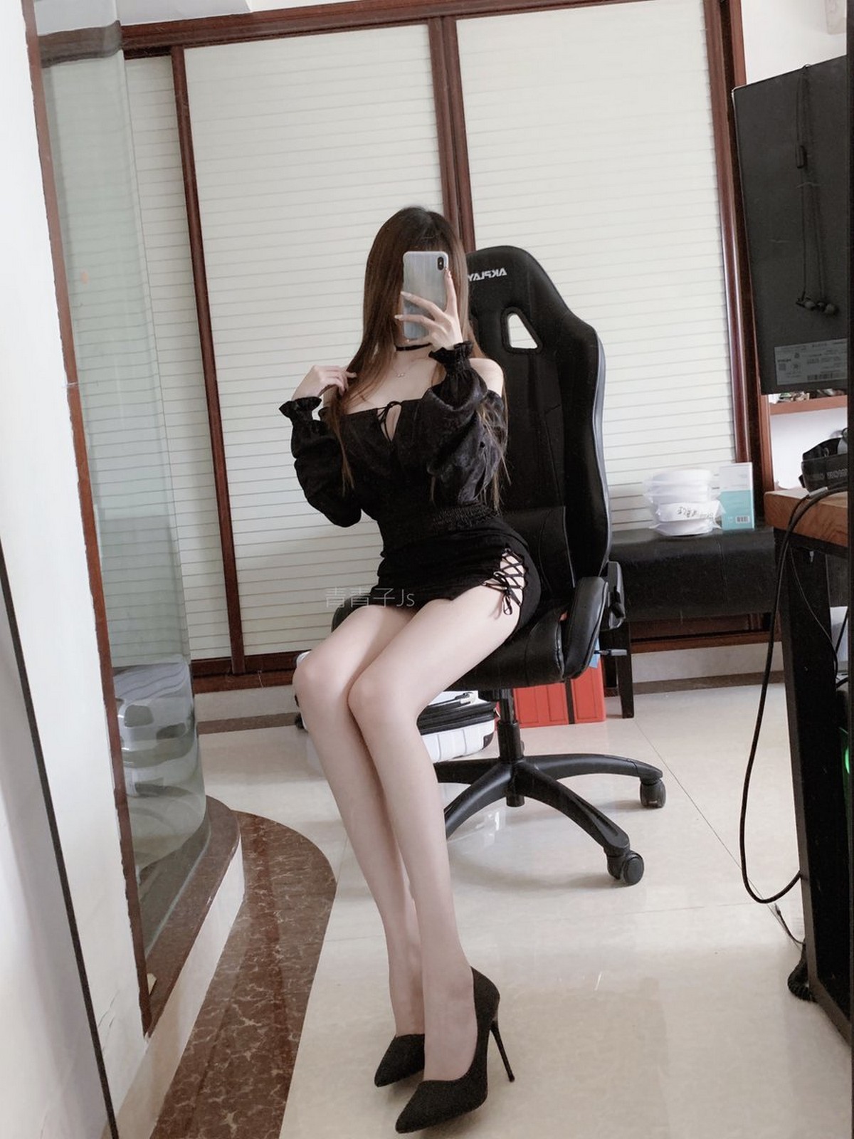 xgyw.top_Coser小姐姐青青子日常合集(一)主题性感私房及日常生活多套服饰秀完美身材写真230P