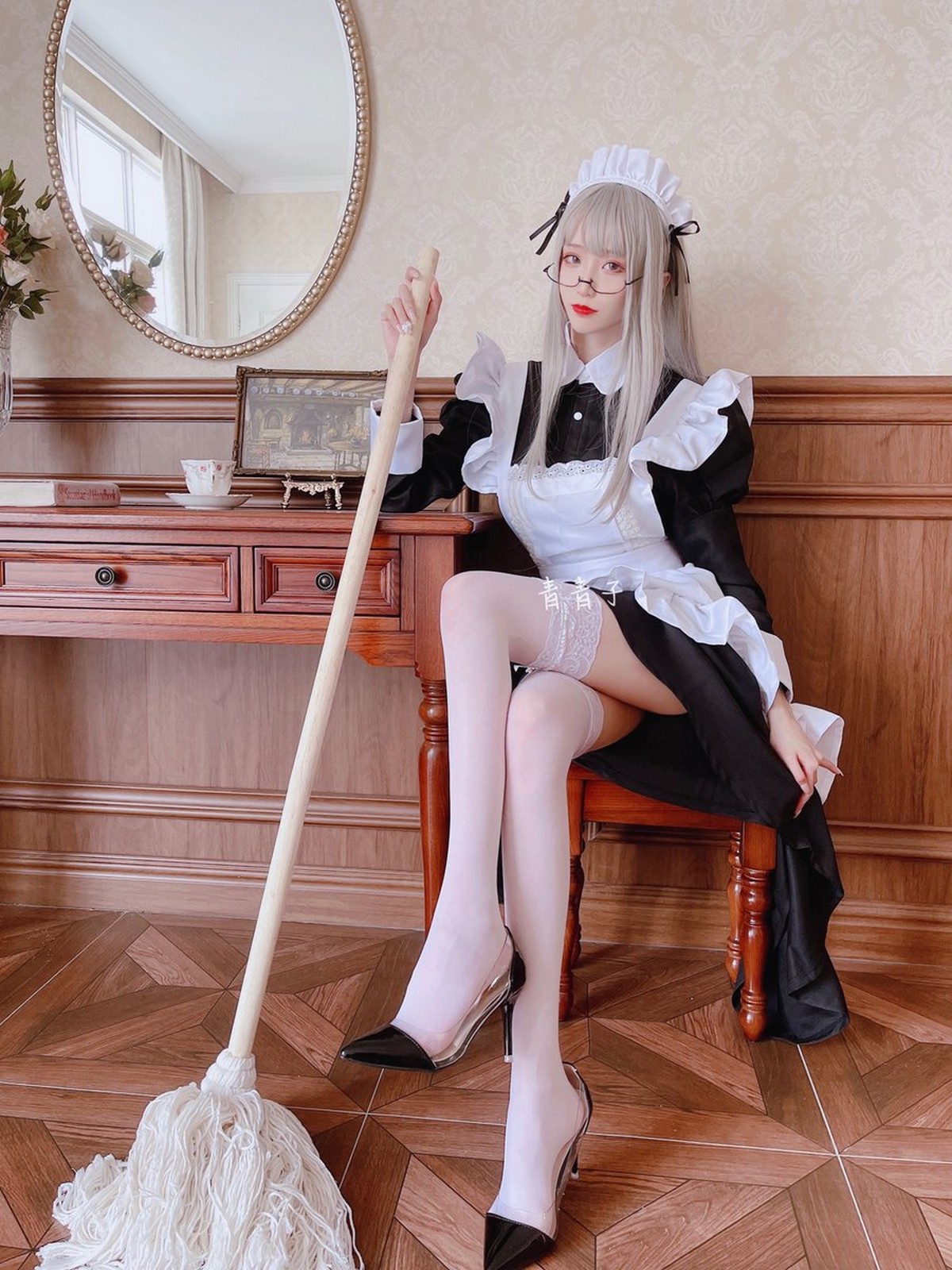 xgyw.top_Coser小姐姐青青子日常合集(一)主题性感私房及日常生活多套服饰秀完美身材写真230P