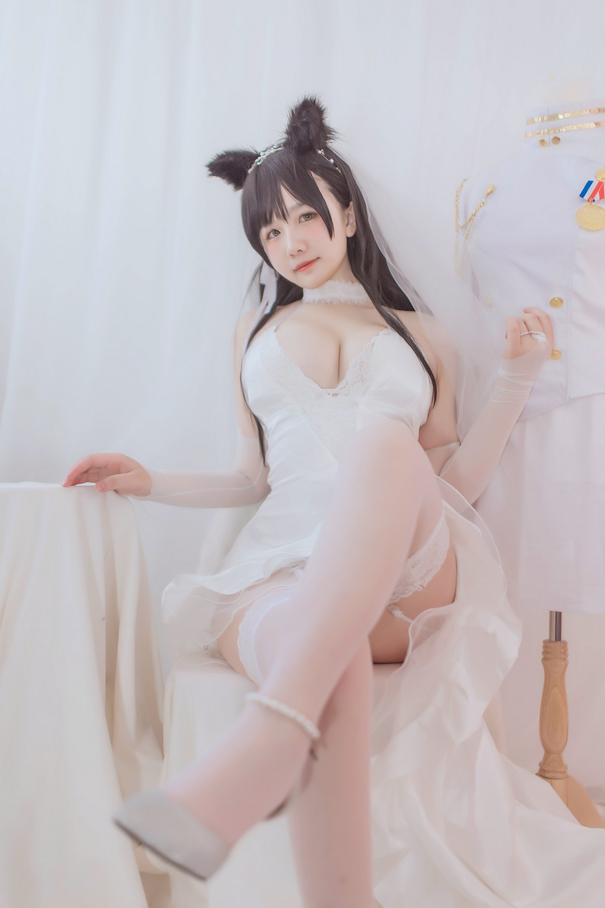 xgyw.top_B站主播阿半今天很开心爱宕婚纱主题性感白色婚纱配蕾丝吊袜秀丰满身材诱惑写真36P