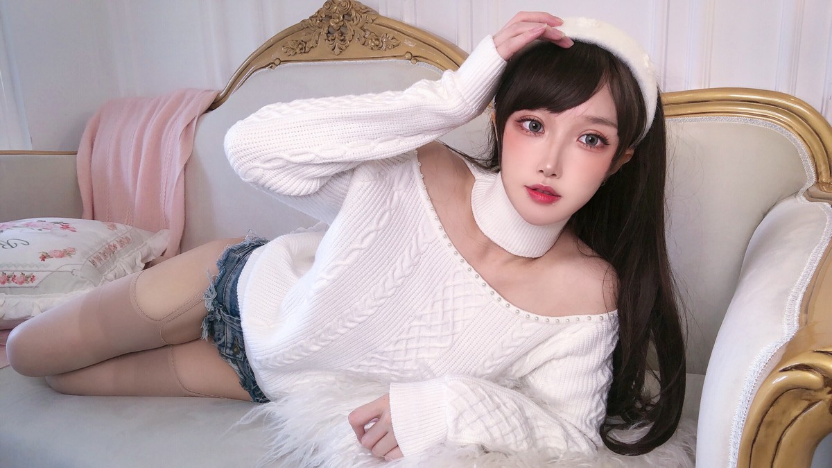 xgyw.top_动漫博主阿包也是兔娘纯欲女友主题私房性感牛仔短裤配肉丝吊袜秀翘臀诱惑写真34P