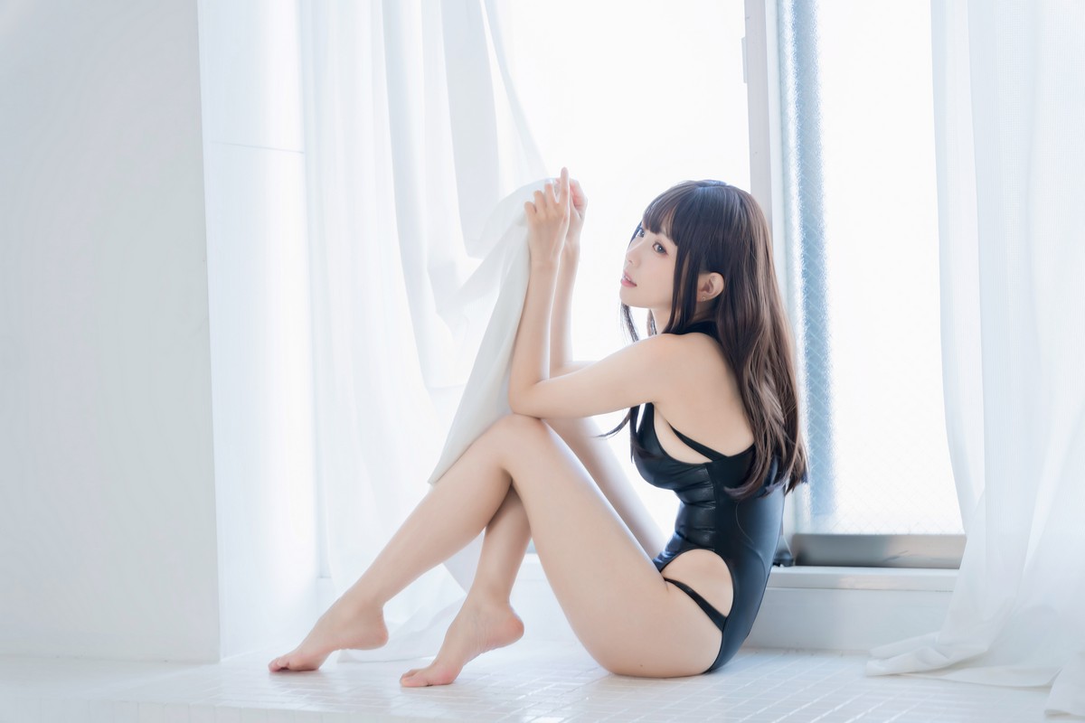 xgyw.top_台湾妹子Ely竞泳水手服主题泳池性感黑色连体泳装秀完美身材迷人诱惑写真73P