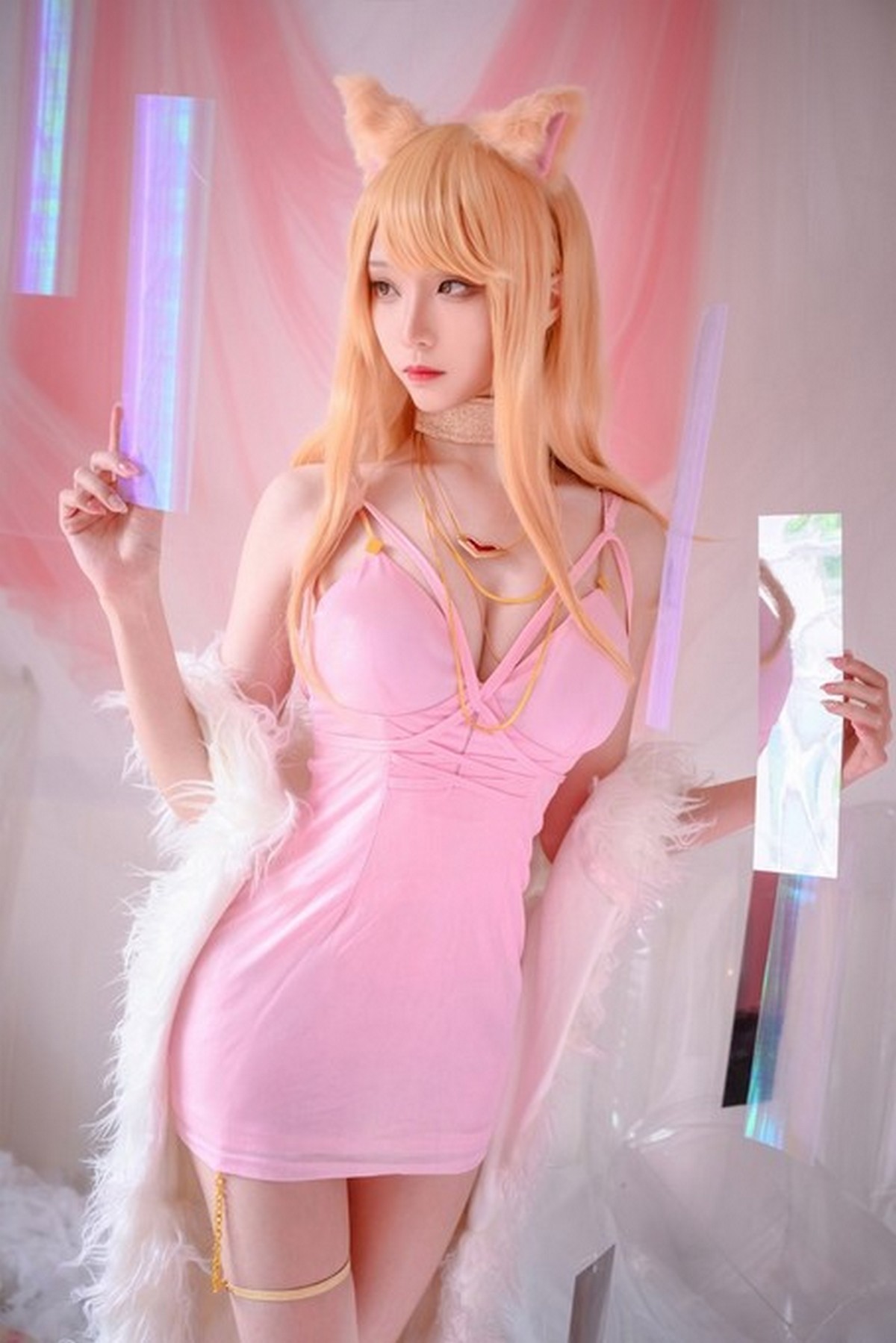 xgyw.top_Coser小姐姐青青子日常合集(一)主题性感私房及日常生活多套服饰秀完美身材写真230P
