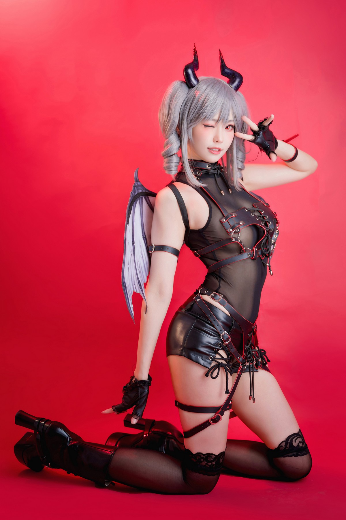 xgyw.top_台湾妹子Ely原创恶魔Original Devil主题私房性感黑色薄纱服饰配蕾丝袜诱惑写真27P