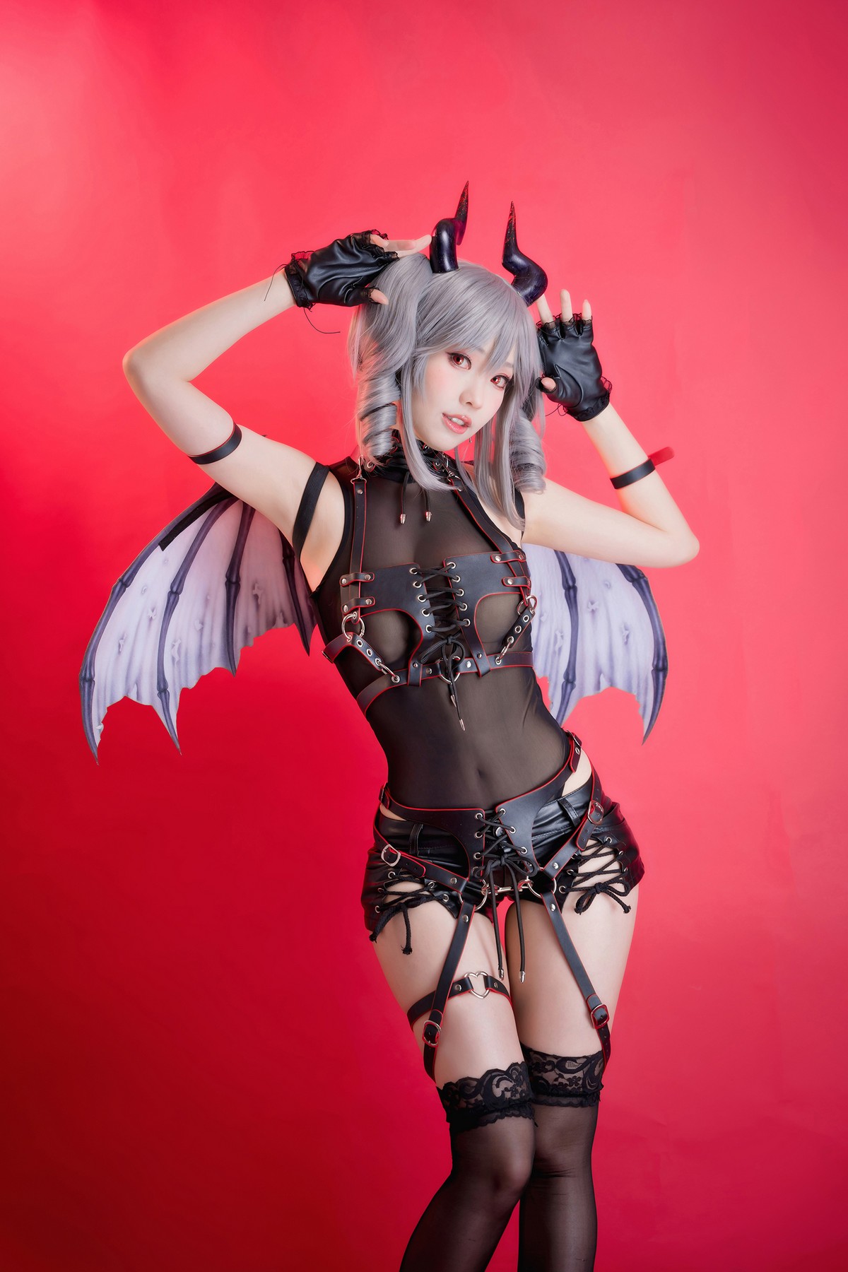 xgyw.top_台湾妹子Ely原创恶魔Original Devil主题私房性感黑色薄纱服饰配蕾丝袜诱惑写真27P