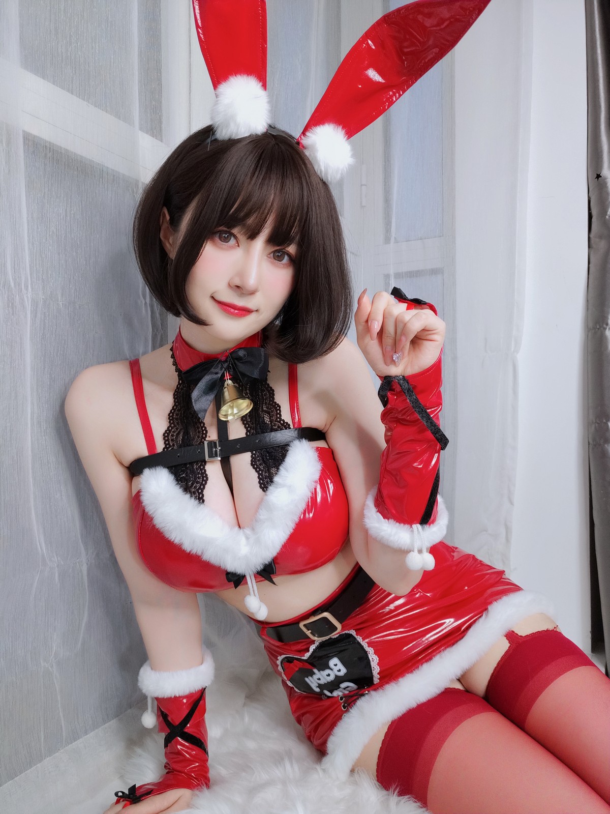 xgyw.top_Coser小姐姐白银81圣诞兔女郎主题性感红色服饰配红丝吊袜秀完美身材诱惑写真99P