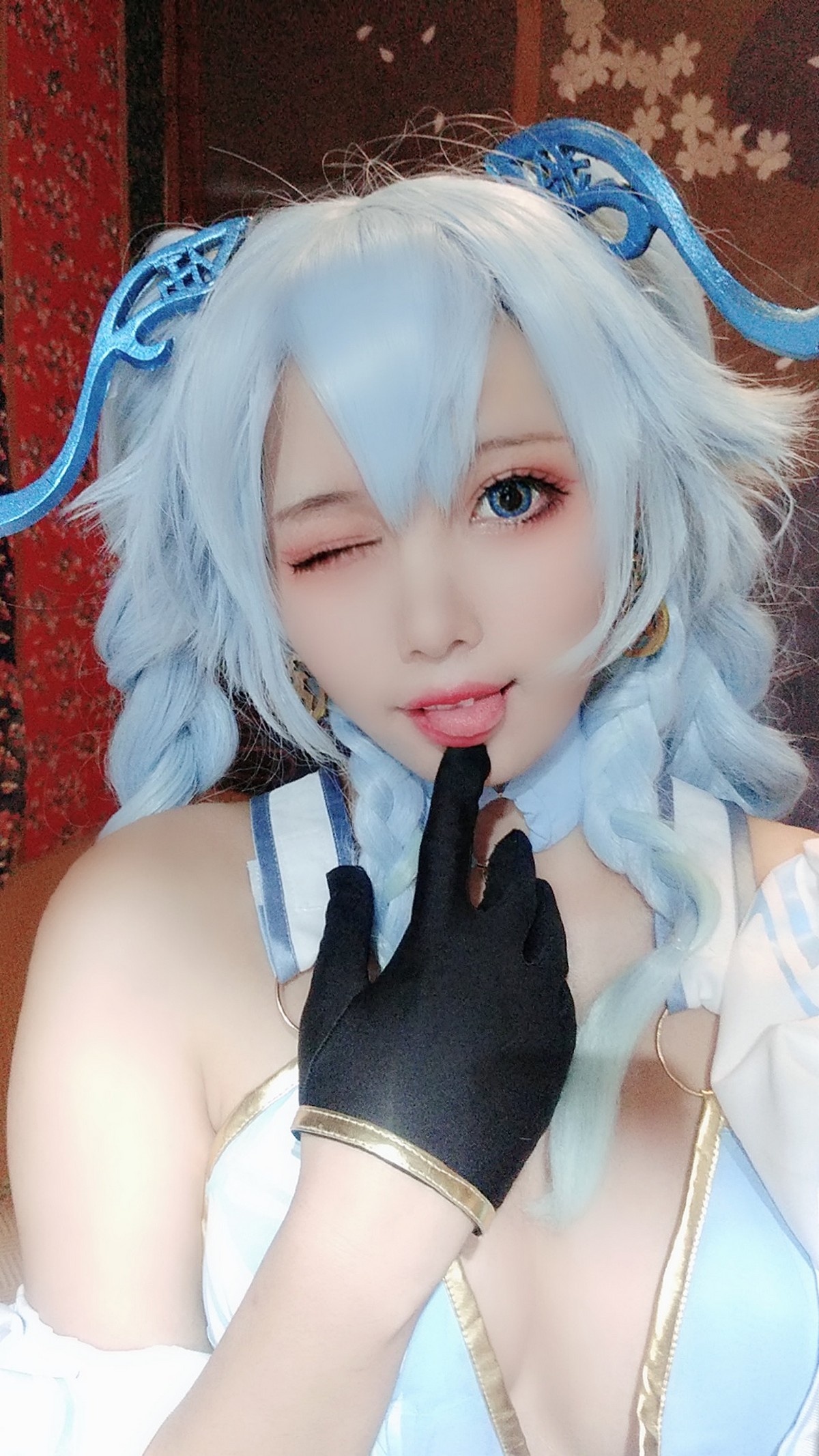 xgyw.top_网络美女墨玉-M-Pa15Cos主题私房性感深V高叉连体衣秀完美身材撩人诱惑写真56P
