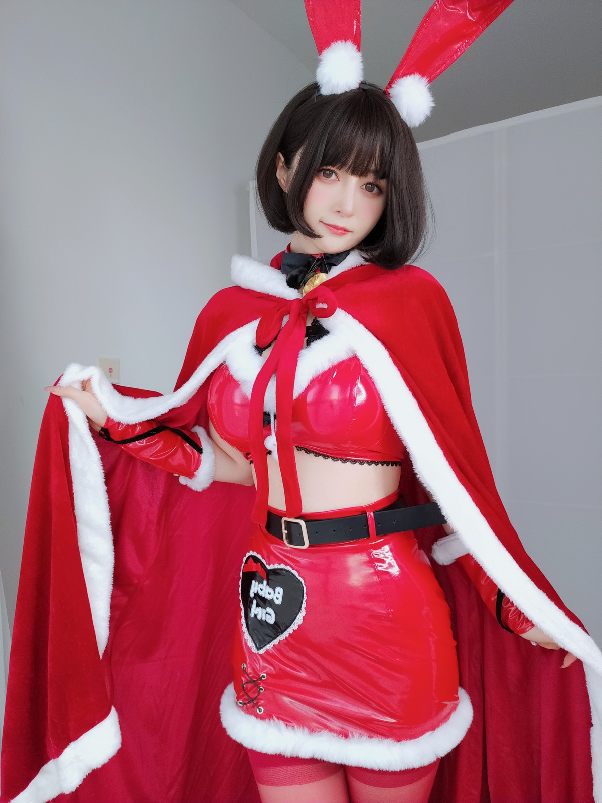 xgyw.top_Coser小姐姐白银81圣诞兔女郎主题性感红色服饰配红丝吊袜秀完美身材诱惑写真99P