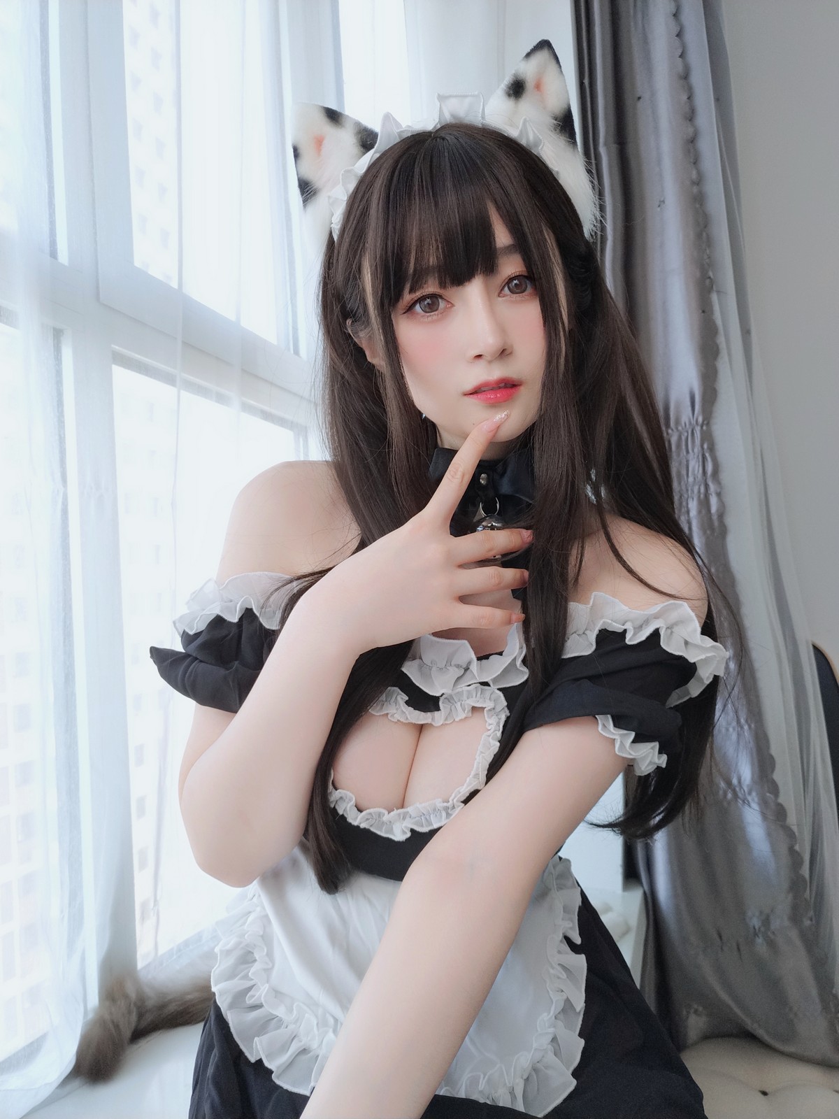 xgyw.top_Coser小姐姐白银81猫耳女仆主题私房半撩露情趣蕾丝内裤蕾丝吊袜极致诱惑写真51P