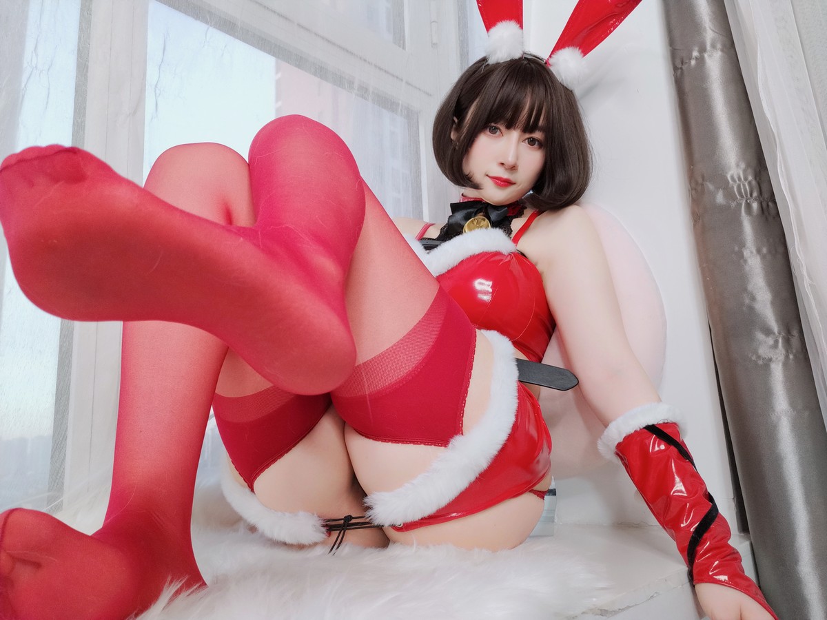 xgyw.top_Coser小姐姐白银81圣诞兔女郎主题性感红色服饰配红丝吊袜秀完美身材诱惑写真99P