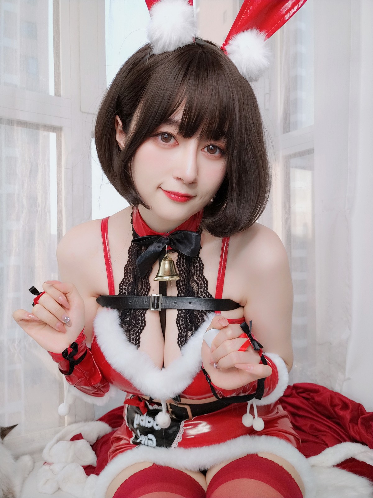 xgyw.top_Coser小姐姐白银81圣诞兔女郎主题性感红色服饰配红丝吊袜秀完美身材诱惑写真99P