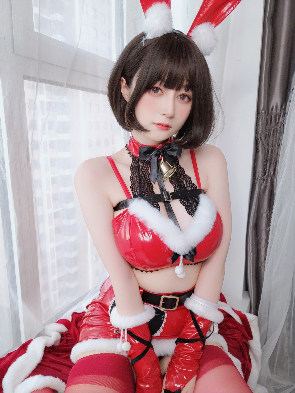 xgyw.top_Coser小姐姐白银81圣诞兔女郎主题性感红色服饰配红丝吊袜秀完美身材诱惑写真99P