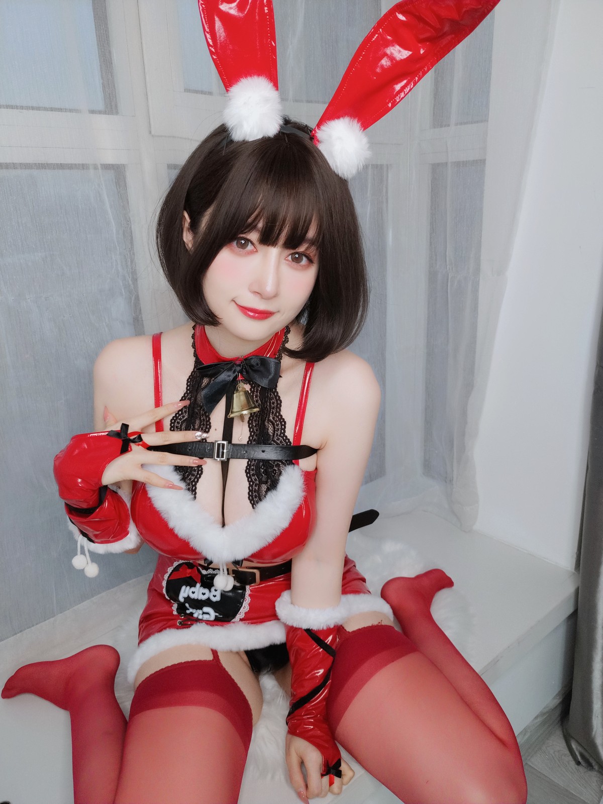 xgyw.top_Coser小姐姐白银81圣诞兔女郎主题性感红色服饰配红丝吊袜秀完美身材诱惑写真99P