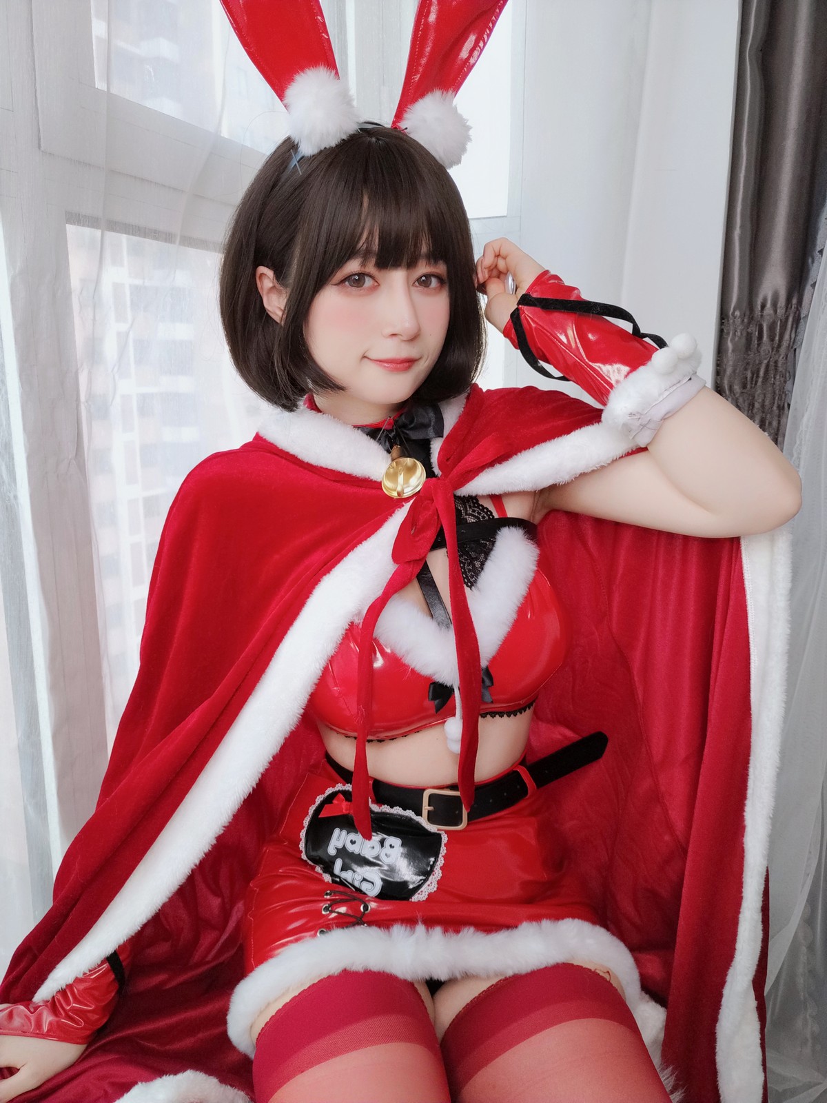 xgyw.top_Coser小姐姐白银81圣诞兔女郎主题性感红色服饰配红丝吊袜秀完美身材诱惑写真99P