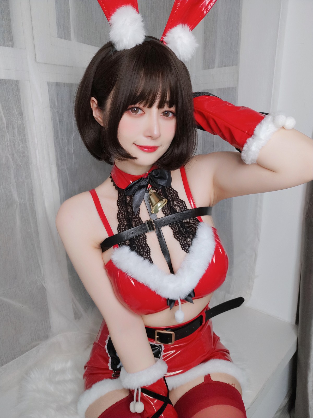 xgyw.top_Coser小姐姐白银81圣诞兔女郎主题性感红色服饰配红丝吊袜秀完美身材诱惑写真99P