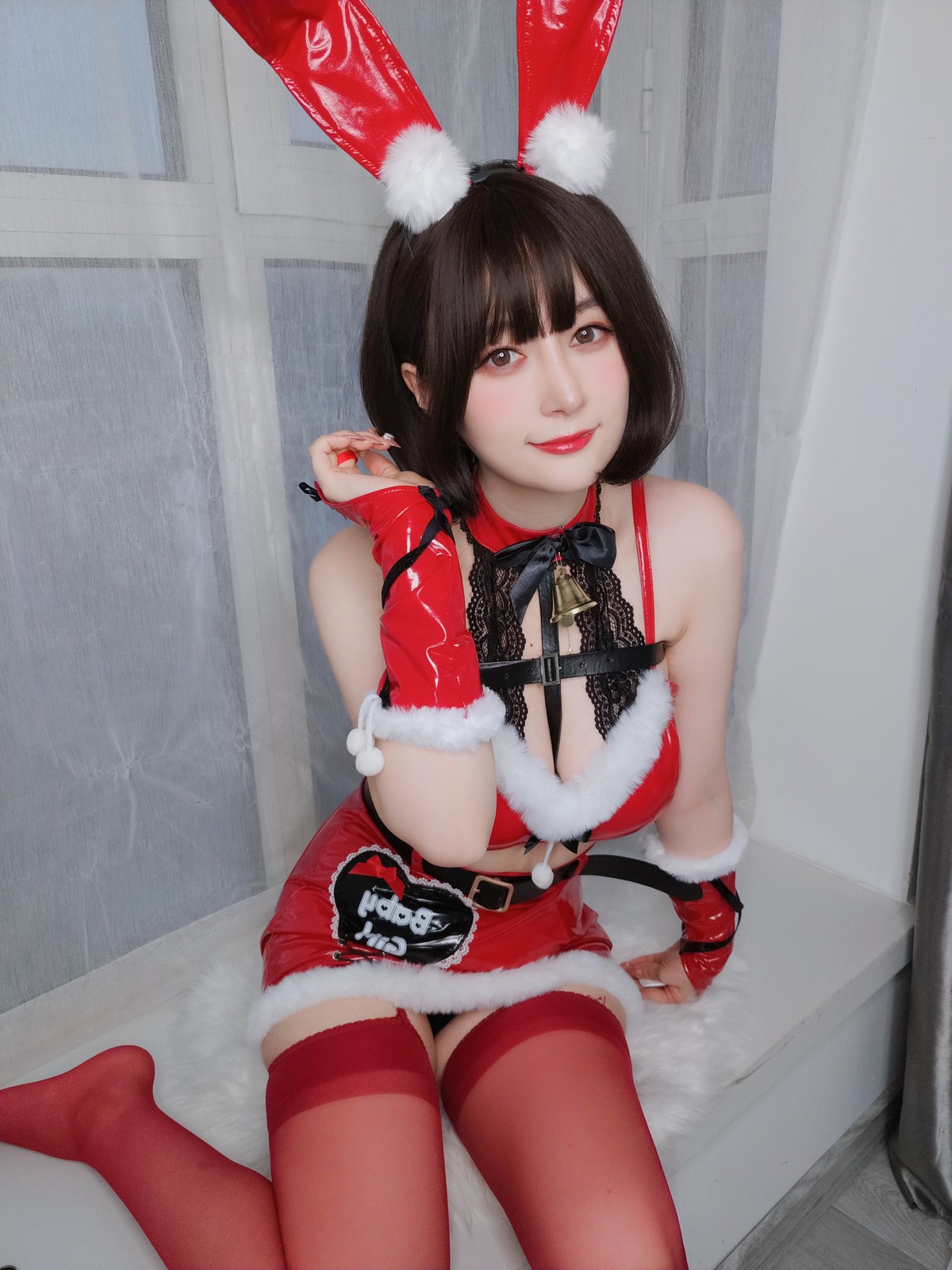 xgyw.top_Coser小姐姐白银81圣诞兔女郎主题性感红色服饰配红丝吊袜秀完美身材诱惑写真99P