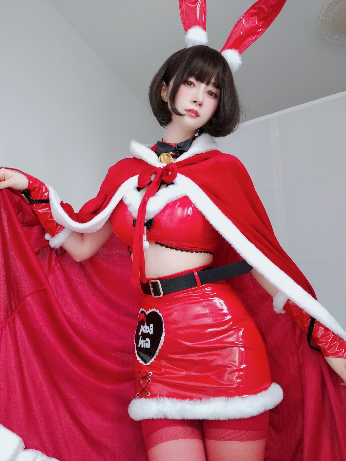 xgyw.top_Coser小姐姐白银81圣诞兔女郎主题性感红色服饰配红丝吊袜秀完美身材诱惑写真99P
