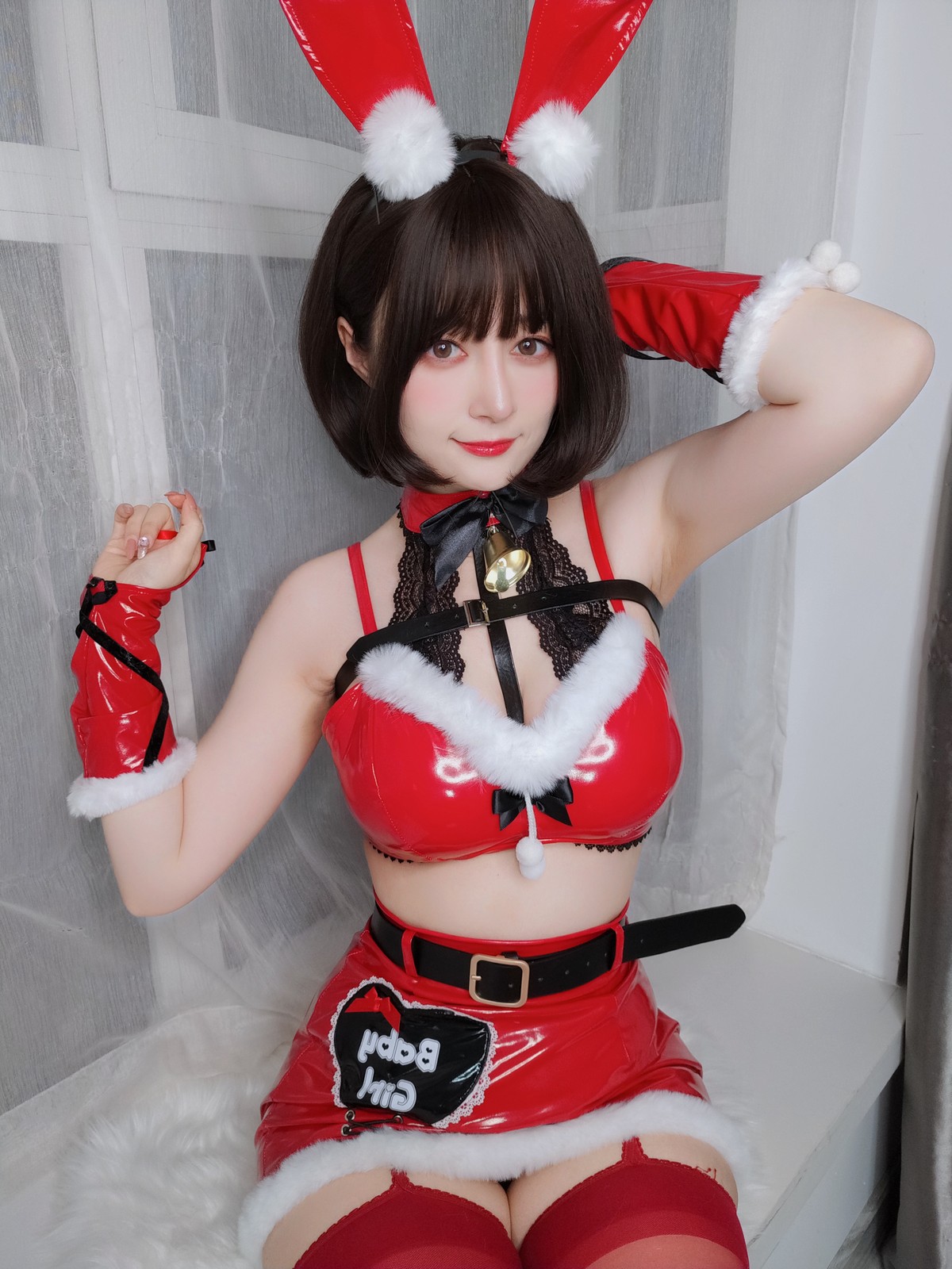 xgyw.top_Coser小姐姐白银81圣诞兔女郎主题性感红色服饰配红丝吊袜秀完美身材诱惑写真99P