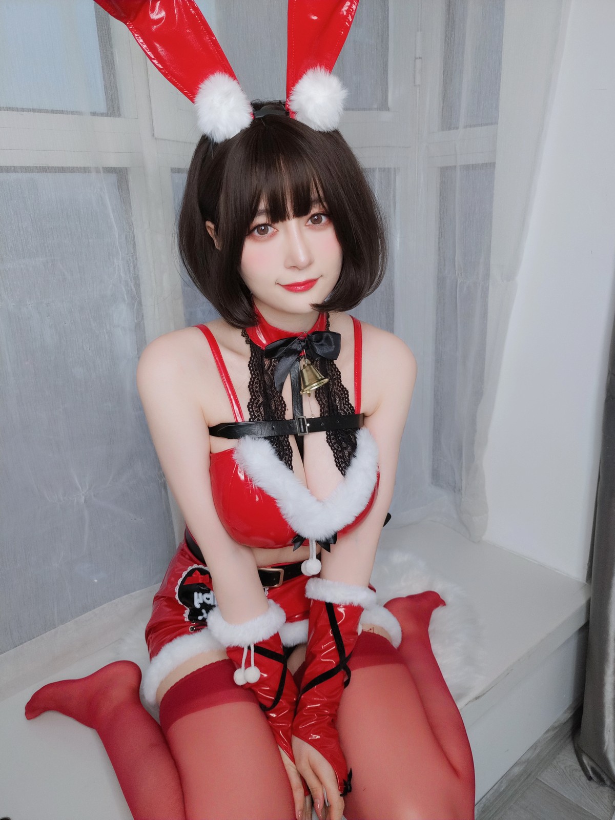 xgyw.top_Coser小姐姐白银81圣诞兔女郎主题性感红色服饰配红丝吊袜秀完美身材诱惑写真99P