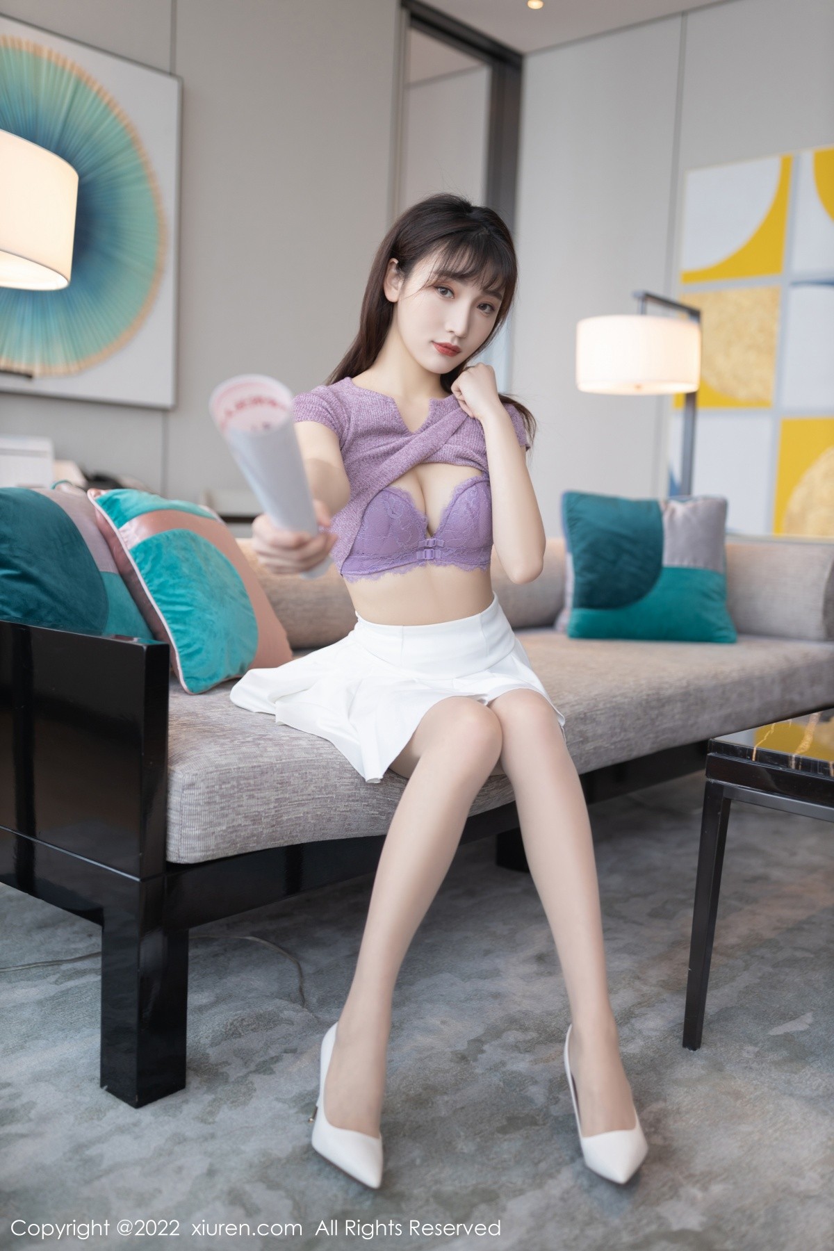 xgyw.top_[XiuRen秀人网]No.4570_模特陆萱萱角色扮演主题紫色上衣半脱露紫色内衣撩人诱惑写真79P