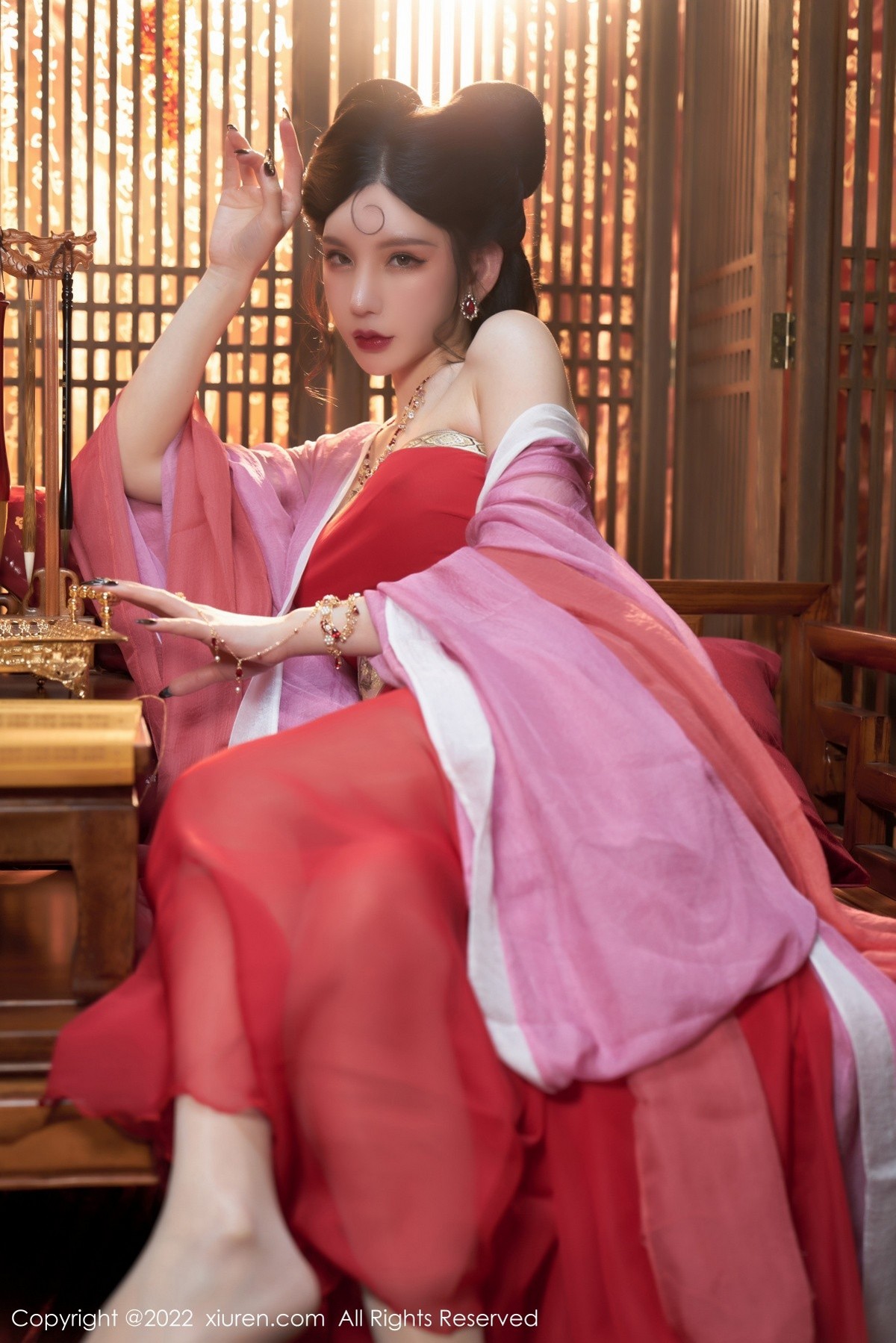 xgyw.top_XiuRen第4575期_女神周于希Sally三亚旅拍妲己角色扮演古装服饰性感迷人写真74P