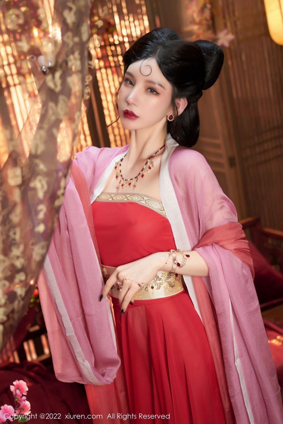 xgyw.top_XiuRen第4575期_女神周于希Sally三亚旅拍妲己角色扮演古装服饰性感迷人写真74P