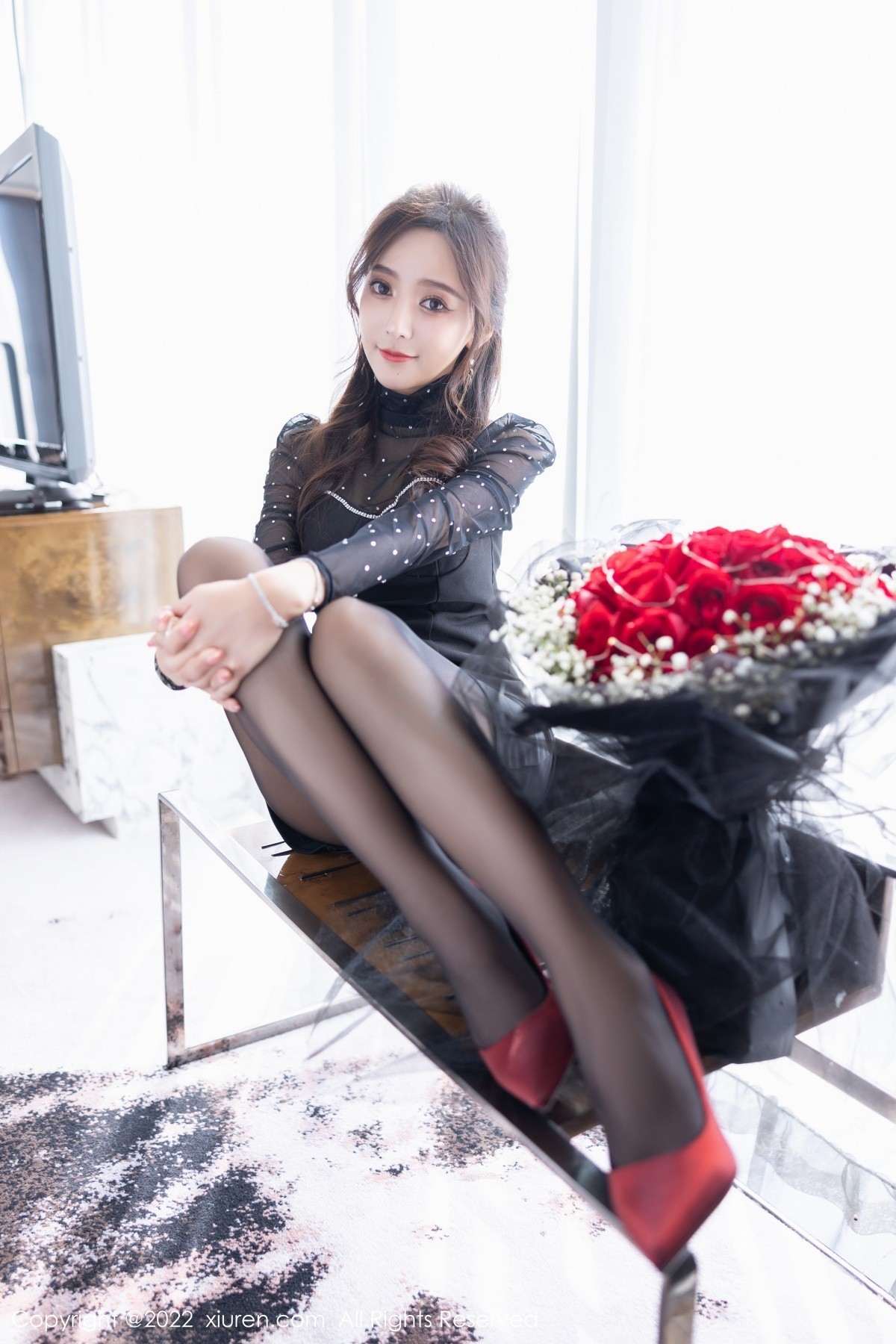 xgyw.top_XiuRen第4574期_女神王馨瑶yanni室内场景黑色轻透服饰 红色情趣内衣诱惑写真64P