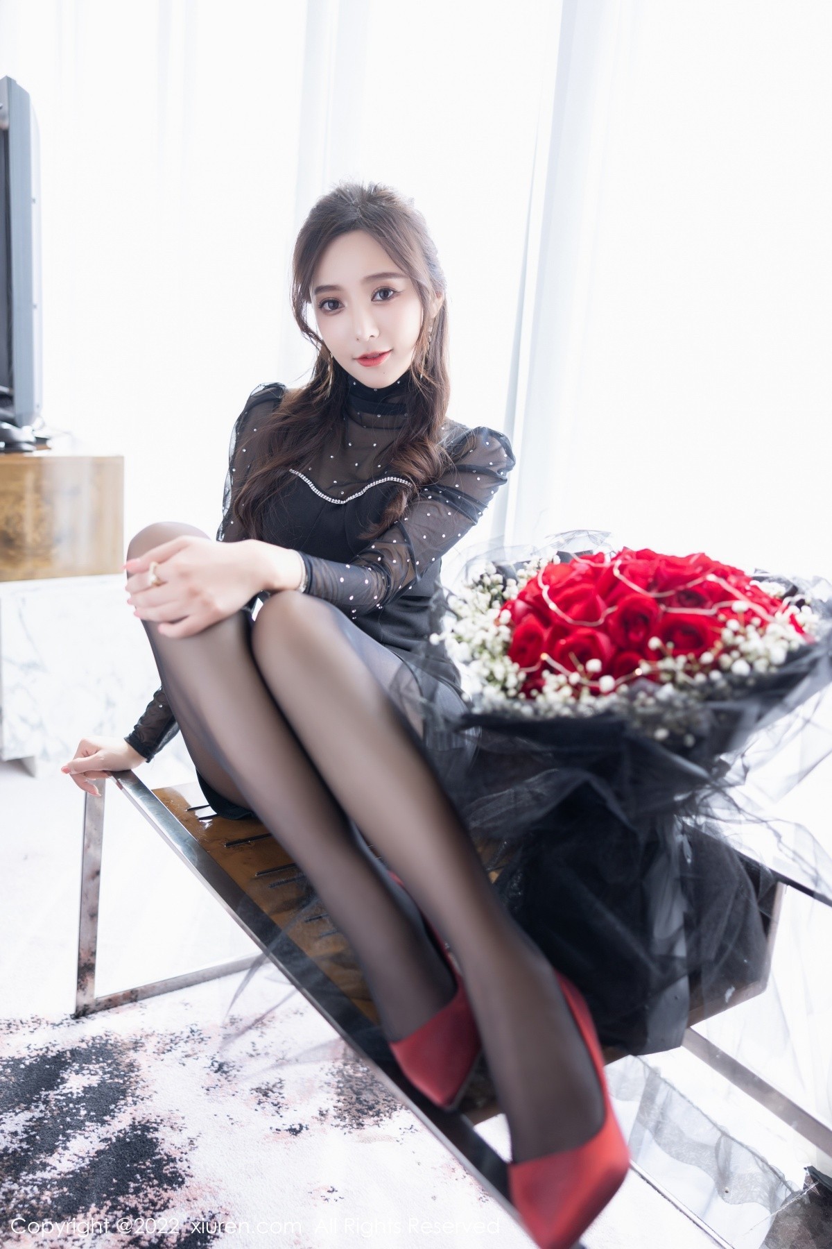 xgyw.top_XiuRen第4574期_女神王馨瑶yanni室内场景黑色轻透服饰 红色情趣内衣诱惑写真64P