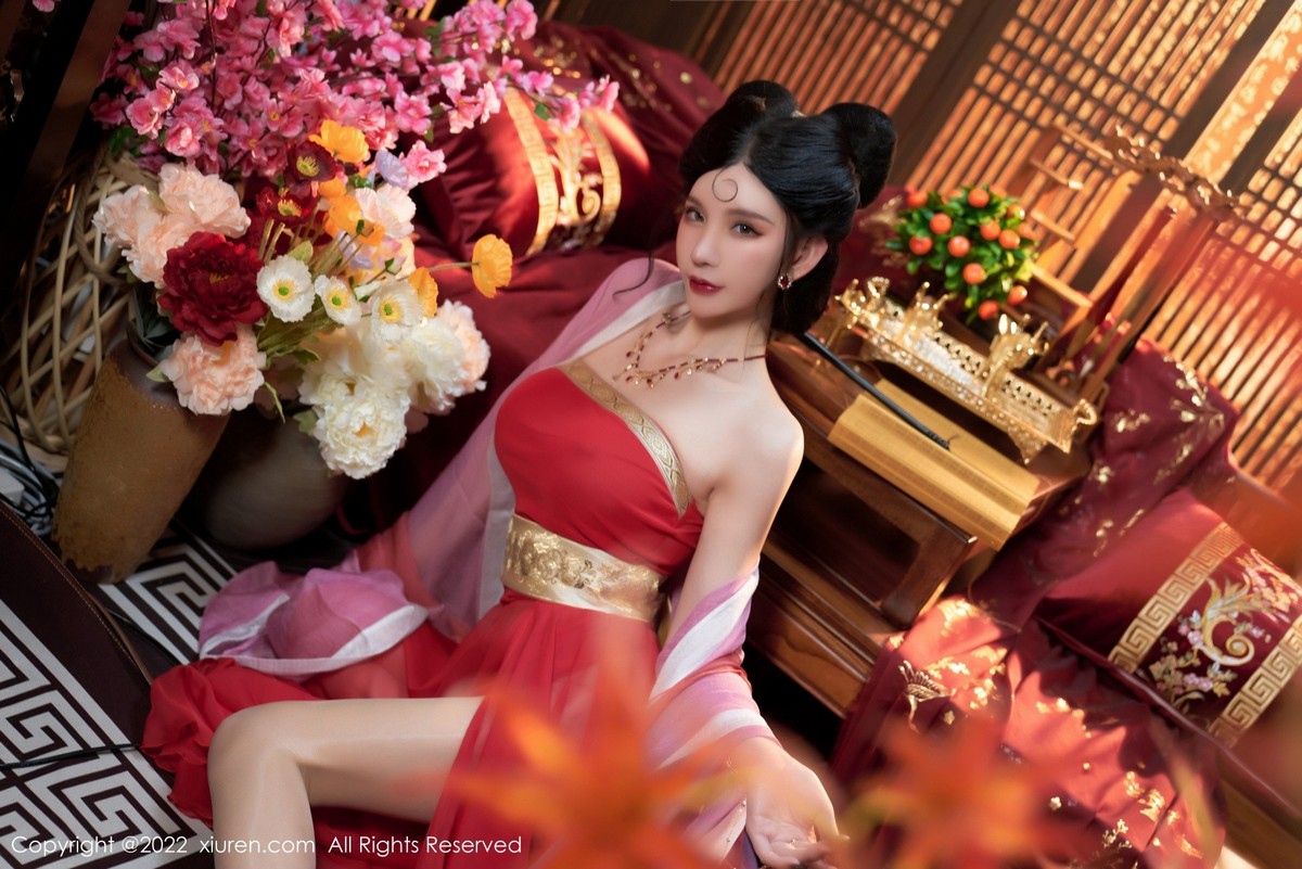 xgyw.top_XiuRen第4575期_女神周于希Sally三亚旅拍妲己角色扮演古装服饰性感迷人写真74P