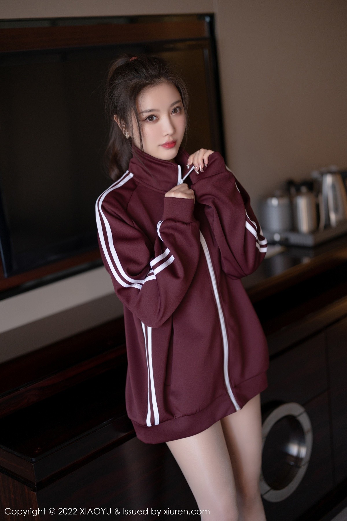 xgyw.top_[XiaoYu画语界]Vol.714_女神杨晨晨Yome脱运动服露性感白色连体衣超薄肉丝诱惑写真100P